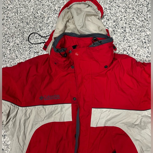Men’s Columbia ski jacket. - Picture 6 of 7